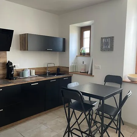 Prázdninový dům L Ecole Buissoniere, Haute-marne *